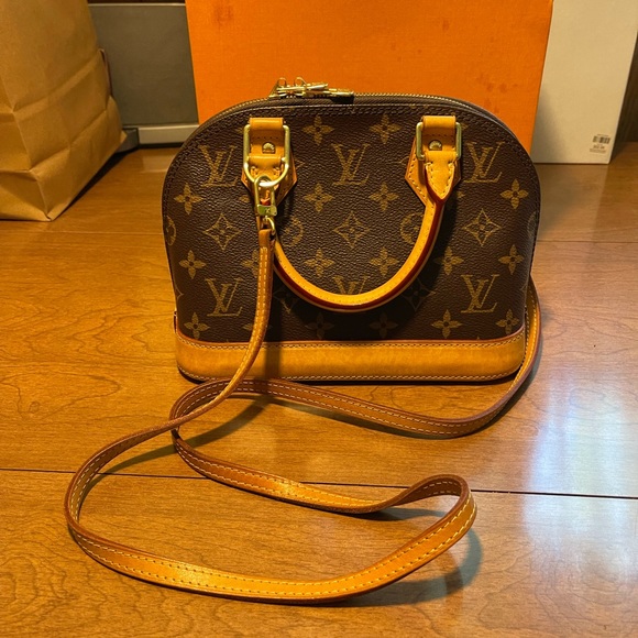 SOLD LOCALLY ❤️❤️❤️ - Picture 1 of 8